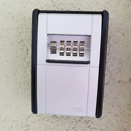 Nico Helles Gemuetliches Innenstadt Homeoffice Workplace *