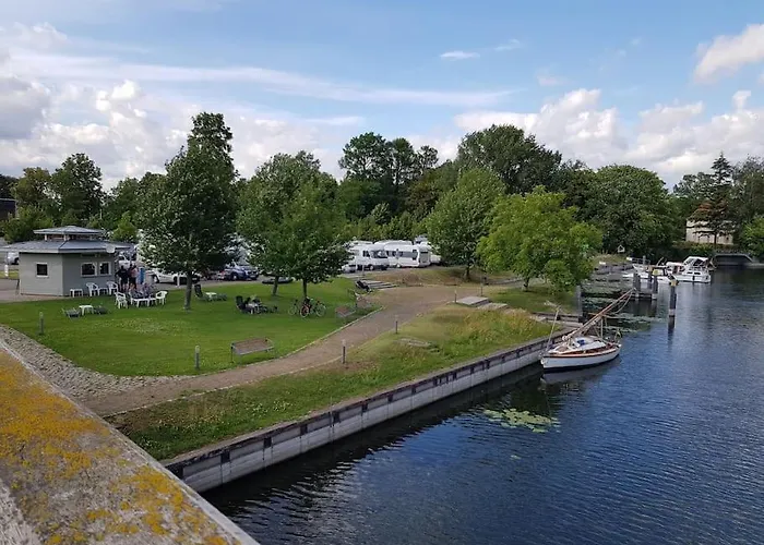 Nico Helles Gemuetliches Innenstadt Homeoffice Workplace Lägenhet *